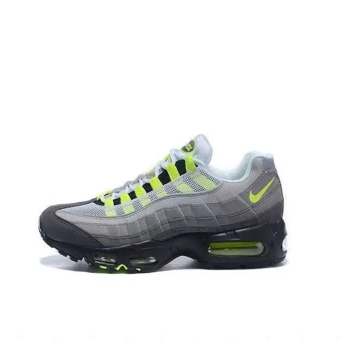 Air cushioned running shoes for men and women