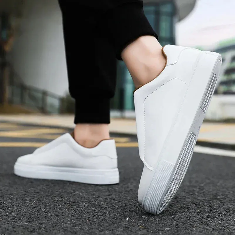 Alvaro Ferucci Classic Sneakers