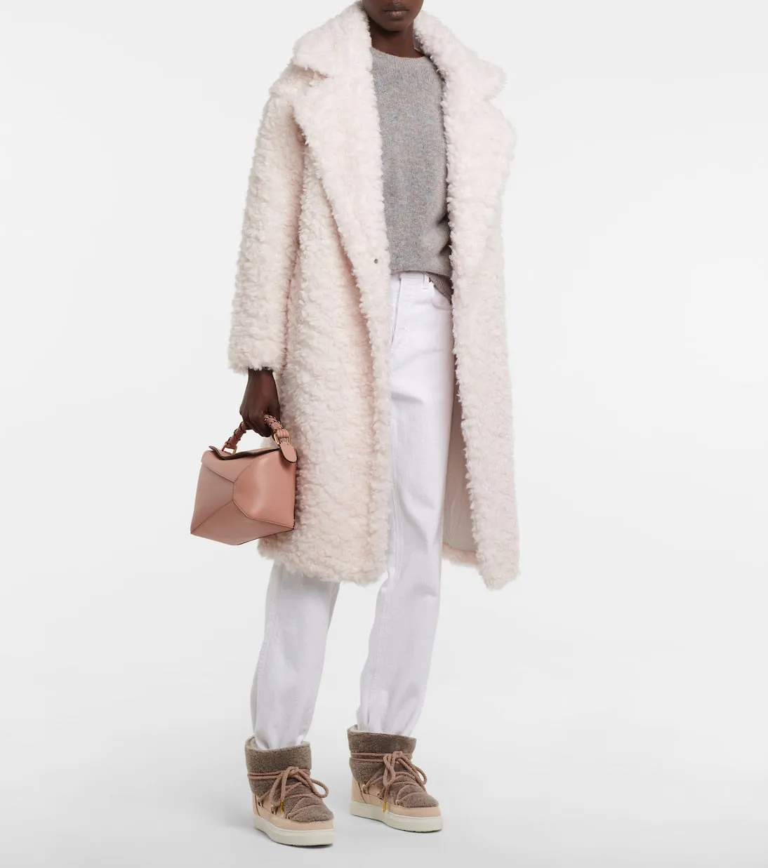Classic sneakers made of sheepskin and leather ankle boots. Inuikii, multicolor