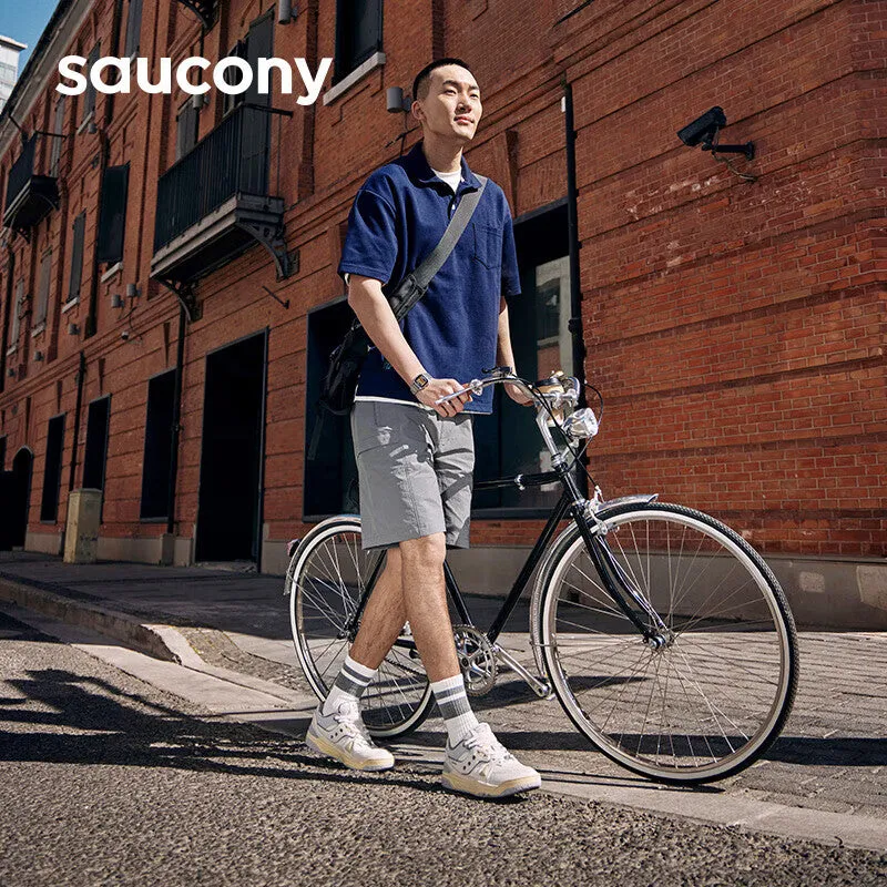Classic unisex sneakers Saucony Cross 90 PRM for sports and leisure, gray / white