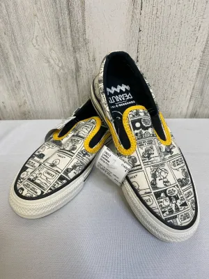 Converse Size 6.5 White Print Loafers