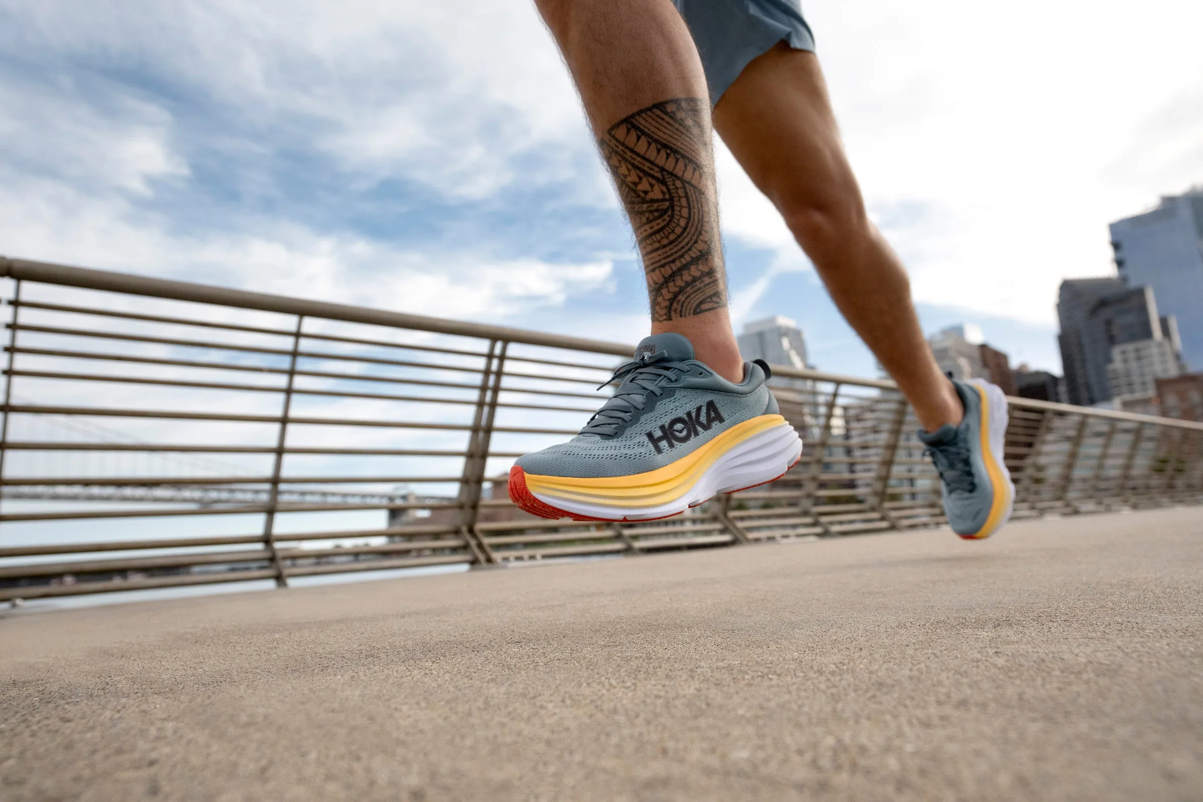 HOKA - Bondi 8 Mens Goblin Blue/Mountain Spring