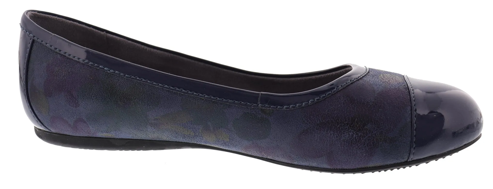 Softwalk Women's Napa Wide Width Slip On Ballerina Flats