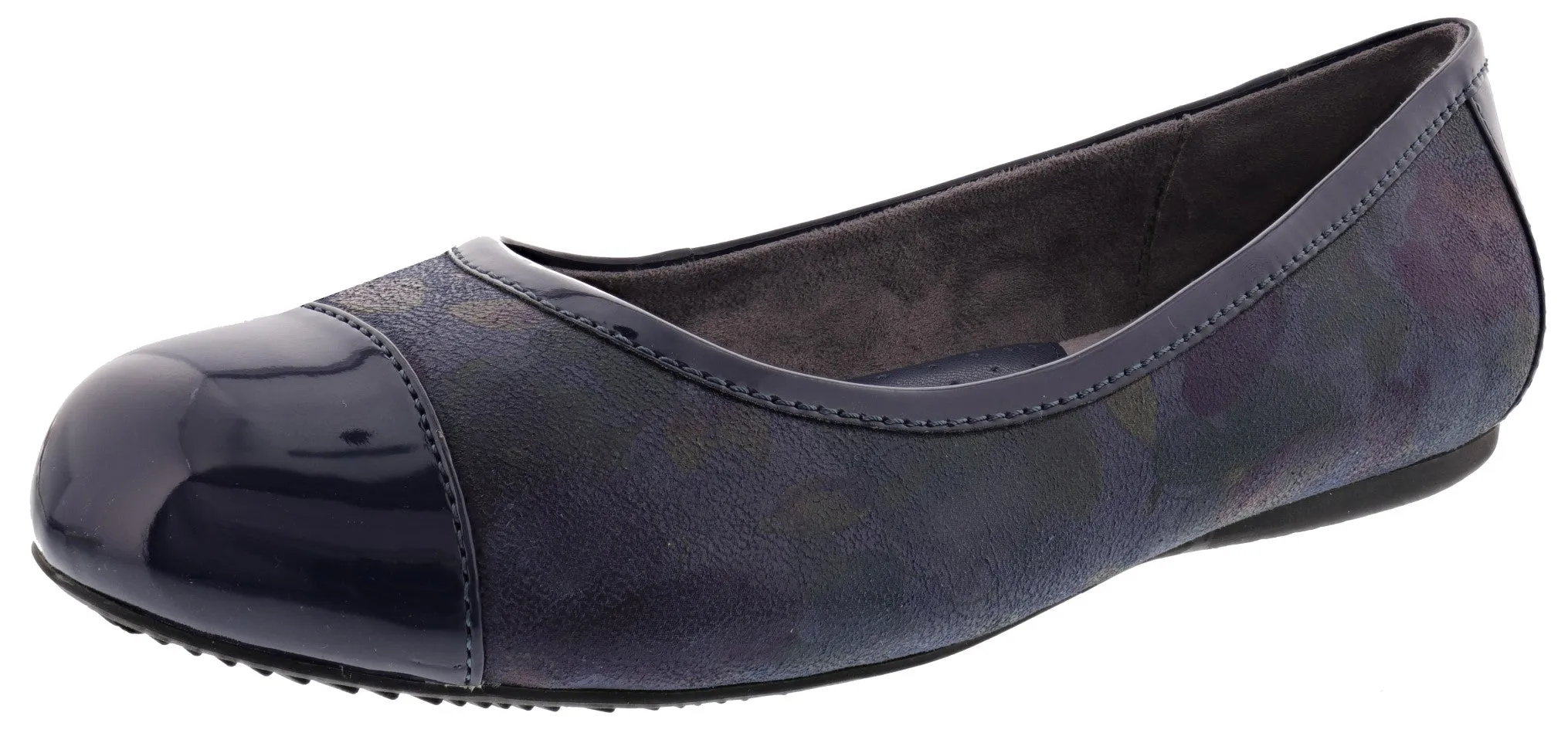 Softwalk Women's Napa Wide Width Slip On Ballerina Flats